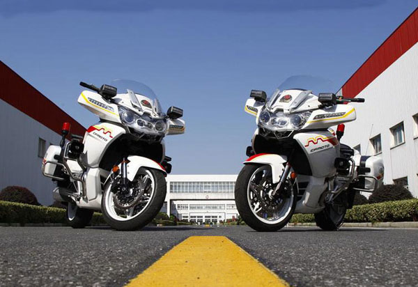 國賓護衛(wèi)摩托車春風650G