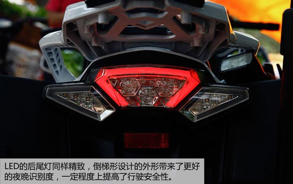 摩托車LED后尾燈